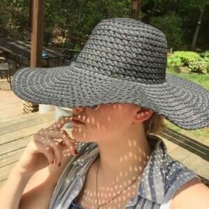 Diva Black Wide-Brimmed Hat Accessories